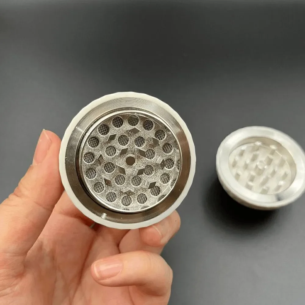 2.5 '' Metal Golf Ball 3 Piece Tobacco Herb Kitchen Spice Grinder Crusher